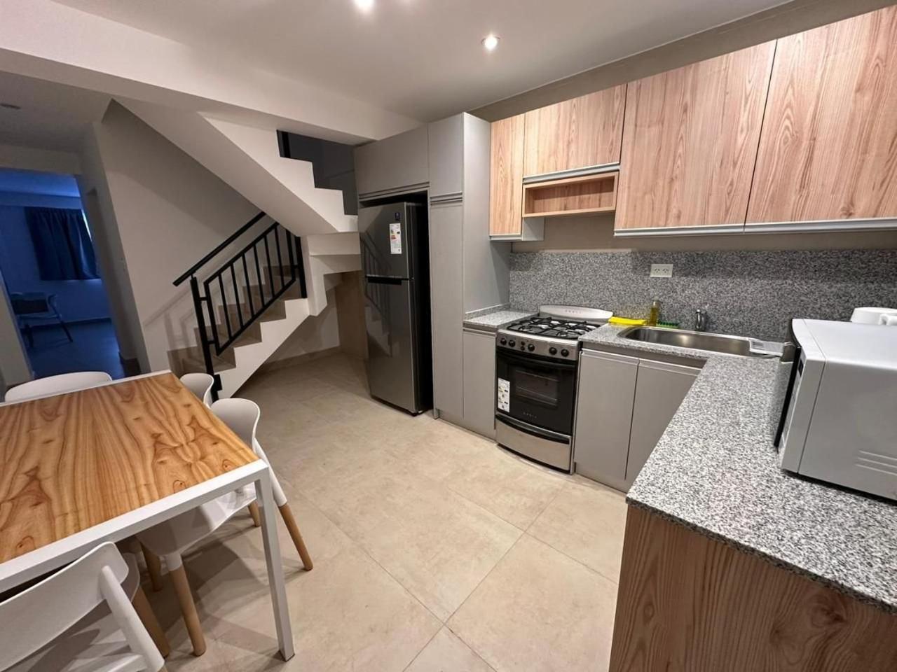 Aunaisin - Apartamentos 9 De Julio 52 Ushuaia Eksteriør billede